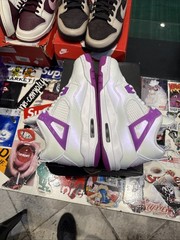 Nike Air Jordan Retro 4 hyper Violet 7Y