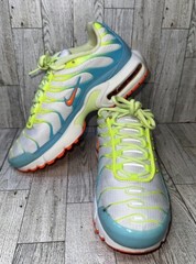 Nike AirMax Plus Spring Colors ‘Big Kids’ Sz. 7Y Unisex✨