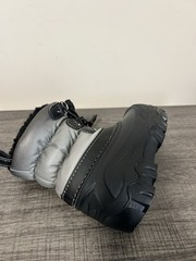 Members Mark Kids Size 7/8 Waterproof Insulated Snow Boots Unisex
