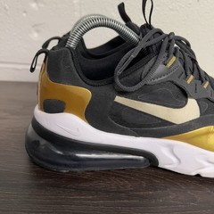 Nike Air Max 270 React BQ0103 005 Youth US 7Y Women US 8.5 Black / White Gold