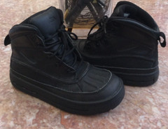Nike Woodside II High Black Leather/Nylon Sneaker Boots Youth Sz 2Y #524873-001