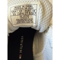 Tommy Hilfiger Callam Kids White Sneakers Low Top Flag Stripe Size 11