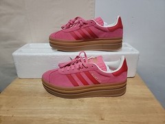 ADIDAS GAZELLE BOLD J (GS) PLATFORM ROSE TONE/SCARLET RED/WHITE JQ7407 SIZE: 6