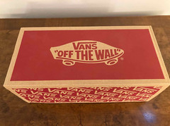 NIB Vans Authentic Black & True White Kids Youth Shoes – Size 1.0