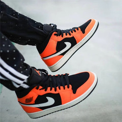 Jordan 1 Mid Black Cone GS – 554725-062 MT