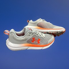 Under Armour Assert 10 Sneakers Running Shoes Size 5 Youth / 6 Women 3026182-011