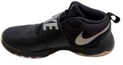 Nike Team Hustle D8 Unisex Size 5.5Y Black Athletic Shoes Sneakers 881941-001
