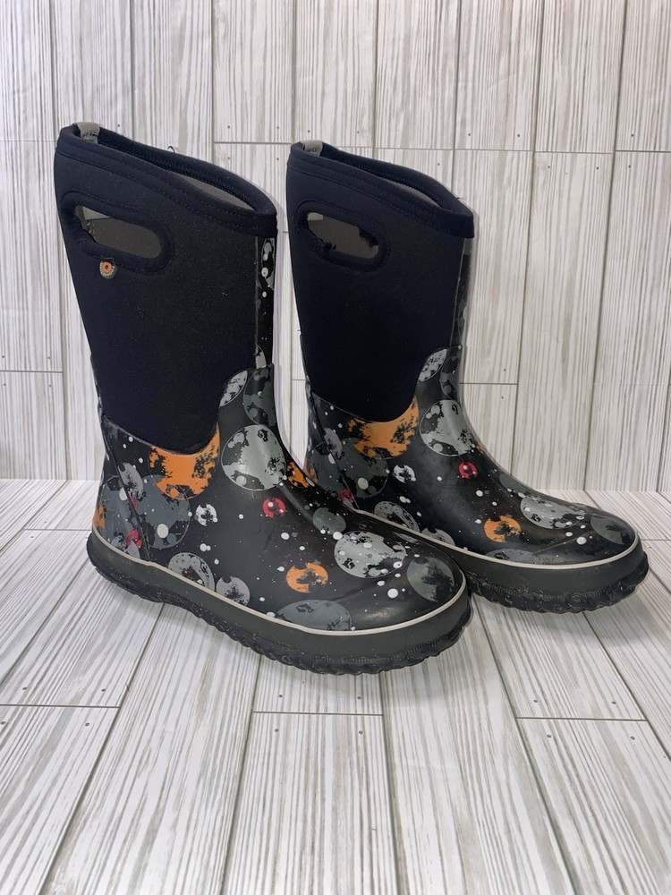 Bogs Youth 6 Waterproof Winter Snow Boots Classic High Insulated Moon Design