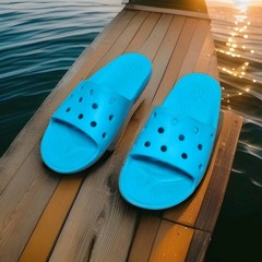 CROCS Classic Slides Slip On Sandals Big Kid’s J6 Aqua Blue Beach Boating Fun