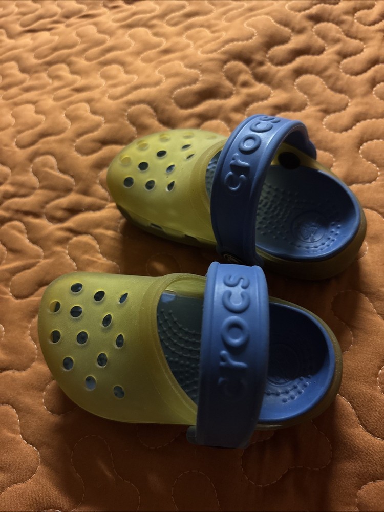 Crocs Unisex Kids Blue Teal Round Toe Slip On Clogs Sandal Size 4.5