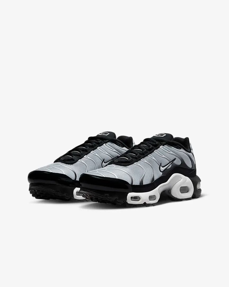 Nike Air Max Plus Black Metallic Silver White (GS) CD0609-018 Size 7 Y 8.5 US W✅