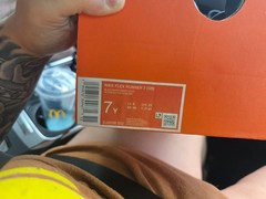 Size 7 (GS) – Nike Flex Runner Low Black – AT4662-003
