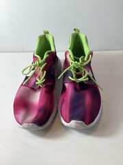 Nike Light Weight GS Running Youth Size 6.5 705486-500