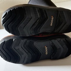 Bogs Boots Kids Size 6 Waterproof Insulated Classic Il Bugs Rain Snow Boots
