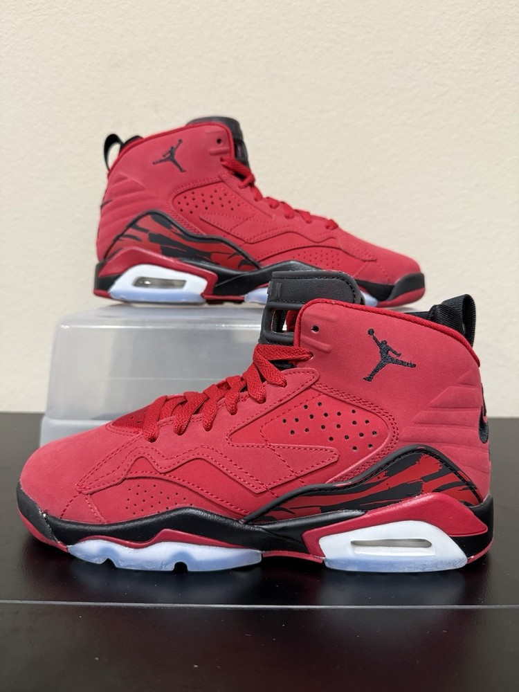 Size 5Y/6.5W – Air Jordan MVP GS “Raging Bull”