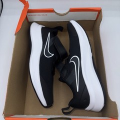Nike Star Runner 3 PSV Kids Size 1Y Black White DA2777-003