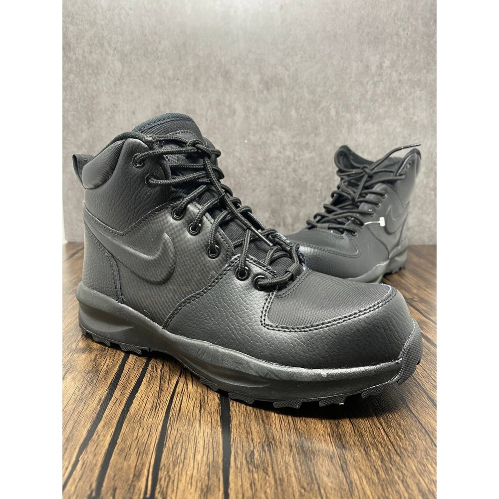 Nike Manoa 17 Leather Boots Triple Black Size 5.5 Used