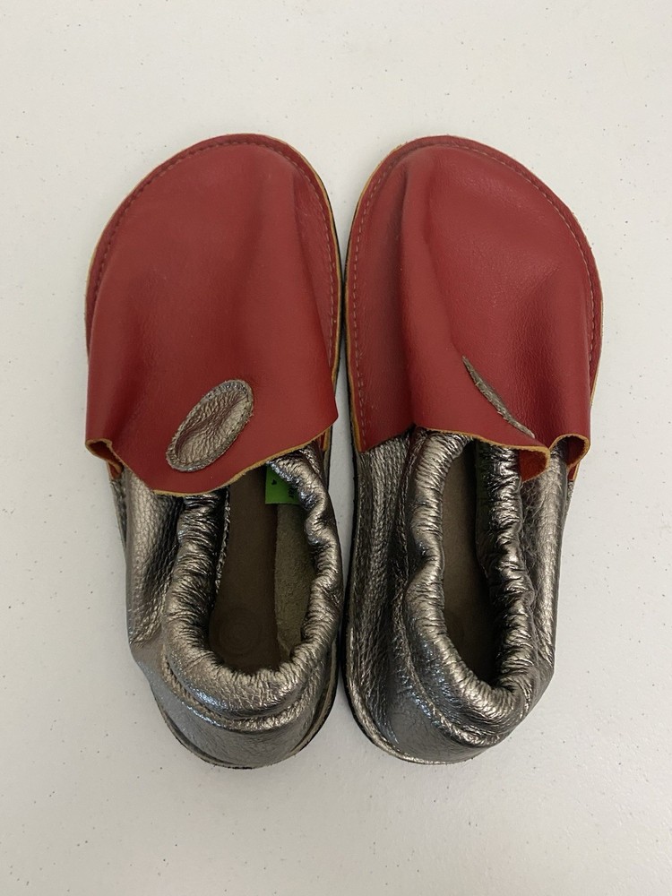 Softstar Roo Moccasin Barefoot Leather Sheepskin Slip On Shoes Youth Size 4