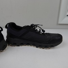 On Cloud Running Waterproof Shoes Youth Size 6 Black CloudTec Trail Sneakers