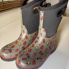 Bogs Boots Kids Size 6 Waterproof Insulated Classic Il Bugs Rain Snow Boots