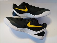 Nike Kobe IX Low EM (GS) Size 6Y Brand New Original Box!