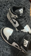 Nike Air Jordan 1 Mid Diamond size 5.5 slightly Used, Comes With Crease Guards