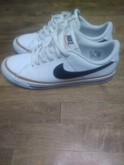Nike Court Legacy Sneaker White/Black Gum Low Top Lace Up US 6Y