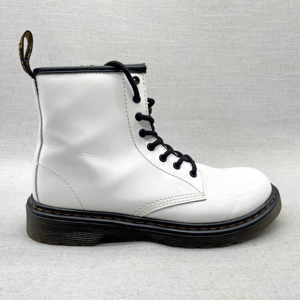 Dr Doc Martens Junior Pascal 1460 J Size 5 White Patent Leather Combat Lace Up