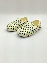 Floafers Unisex Prodigy Driver Print (Toddler/Little Kid), Cream Dots/Black, 6 M