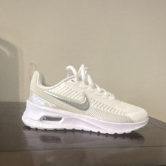 Nike White Silver Mesh Kids‘ Athletic Sneakers Running Low Top Lace Up