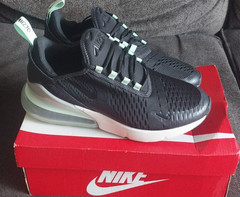Noir and Summit white and teal airmax 270 6y