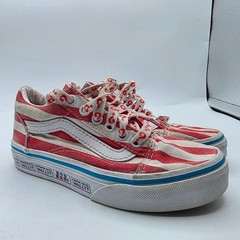Vans x Where’s Waldo Old Skool Kids Size 12 Red White Blue Sneaker Shoes School