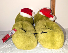 The Grinch Christmas Santa Hat Plush Fur Kids Slippers Boys Girls Size L13-1 NEW