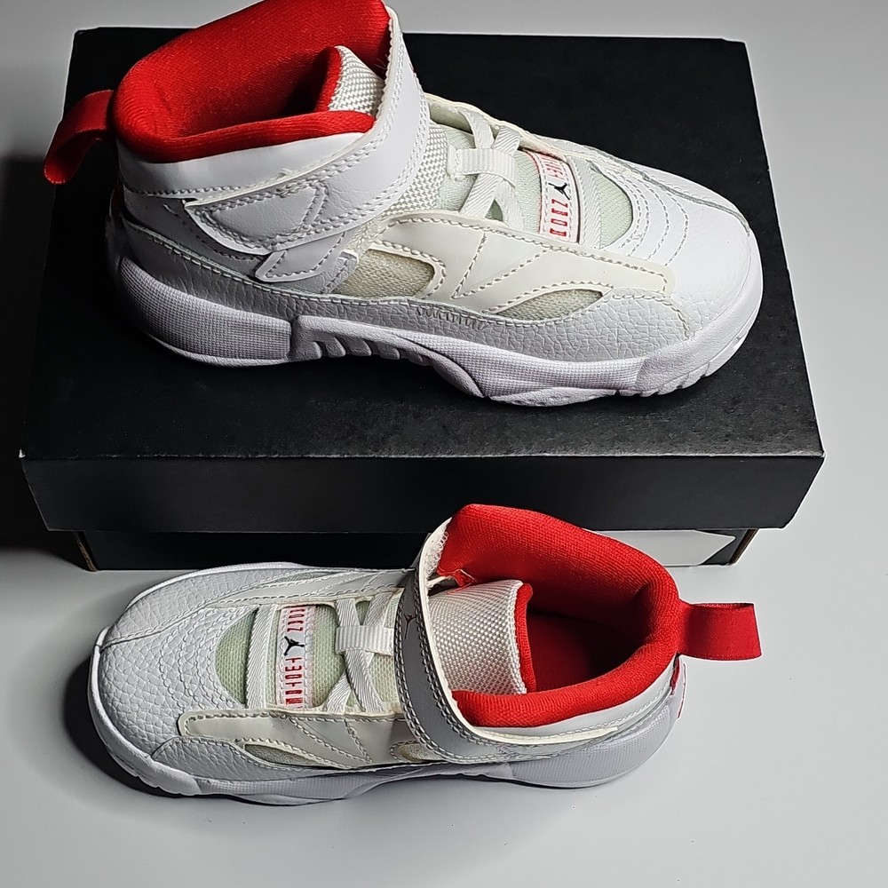 JORDAN JUMPMAN TWO TREY TD WHITE RED BLACK 10C DQ8433 160 SNEAKER