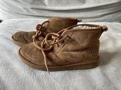 UGG Neumel II Short Chukkam Lace Up Brown Boots Kids Size 3 UGG S/N 1017320K
