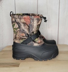 Northside Duck Style Unisex Big Kids Size 5 Hunting Boots 3M Thinsulate Lined