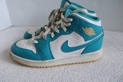NIKE Air Jordan Mid Teal / White Youth 4 Good Pre-owned