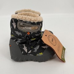 BOGS – B-Moc Sharks Snow Boots Infants Size 5 Winter Snow Outdoors