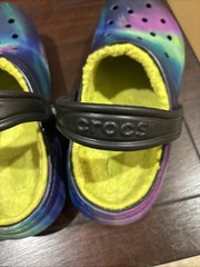 Crocs Classic Lined Clogs J 2 Kids Aurora Tie Dye Fuzzy Lined Slip On Shoes J2