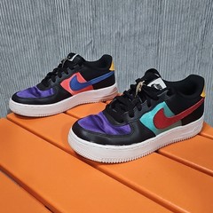 NBA x NIKE AIR FORCE 1 LV8 EMB GS) (DN4178 001) Size 4Y (Women’s 5.5) EUC