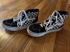Vans Off The Wall Sneakers Black And White, Youth Size 4
