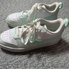 Nike Court Borough Low Recraft Kids White Green Glow FZ3539-100 Size 5.5Y