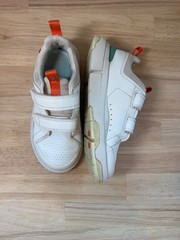 On The Roger Hook and Loop Sneakers 3KE10010840 White/Green SIZE: K13