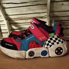 SKECHERS Game-Kicks Light-Up Hook & Loop Sneakers Red Kids US 13 Gaming