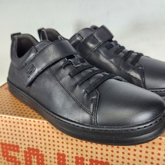 Size 5 Big Kids – Camper Runner Four Kids – Black Leather / Textile