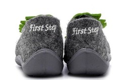 NEW: First Step Barefoot Slippers Dino – Flexible & Non Slip – Size 21-26