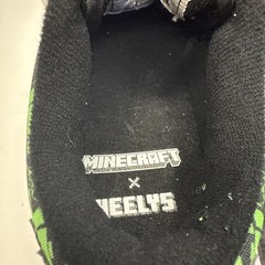 Heelys X Minecraft – Pro 20 Skate Sneaker – Youth 2