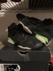 PRE-OWNED JORDAN 6 RETRO (PS) ELECTRIC GREEN SIZE 2.5