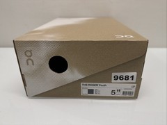 On Cloud The Roger Youth White/Olive * 3YG10031528 * Youth 5