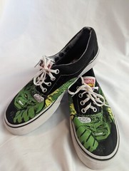 Vans x Marvel Comics (Hulk) Sneakers, Kids Size 3